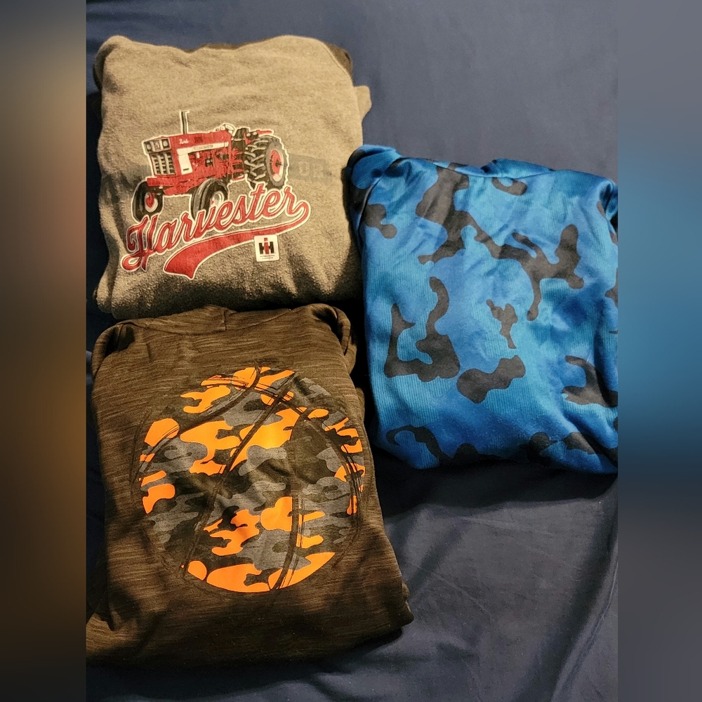 Boys hoodies size xl 18-20